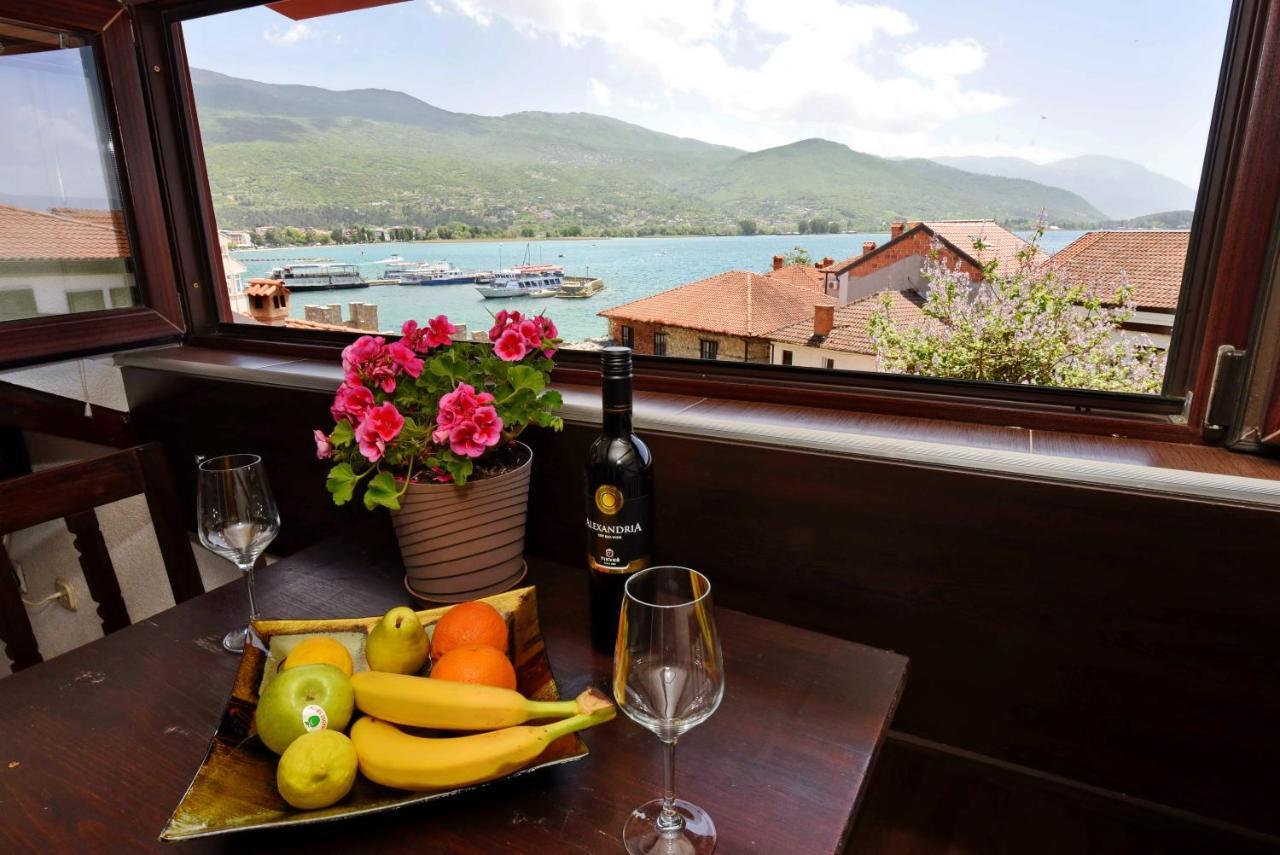 Villa Sapkar Lake View Ohrid Exteriör bild